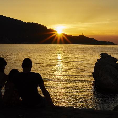 Kokkari Samos Archangelos Village04